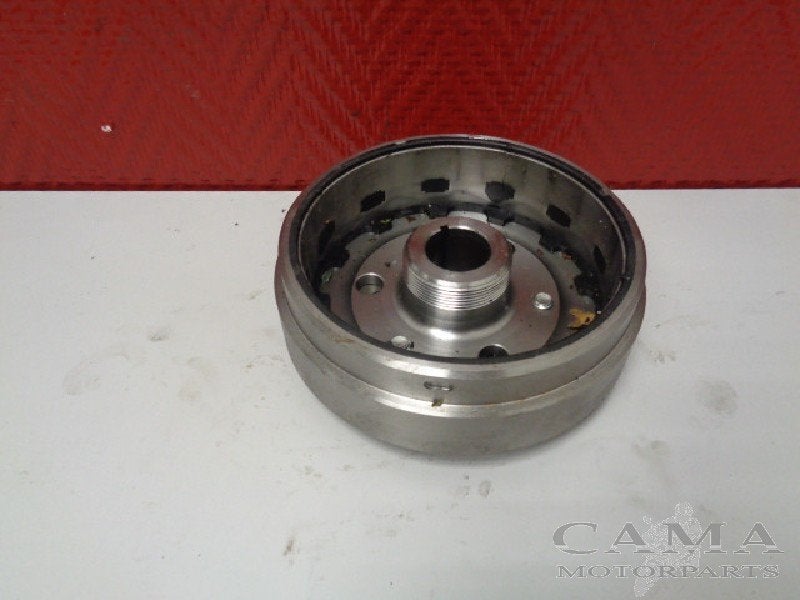 VOLANT MOTEUR ZX 6 R 2003-2004 (NINJA ZX-6R ZX636B), Dhr. S. di Majo, Utilisé, Info@cama-motorparts.nl, P.J. Troelstraweg 8 8
3144 CX  MAASSLUIS, NL