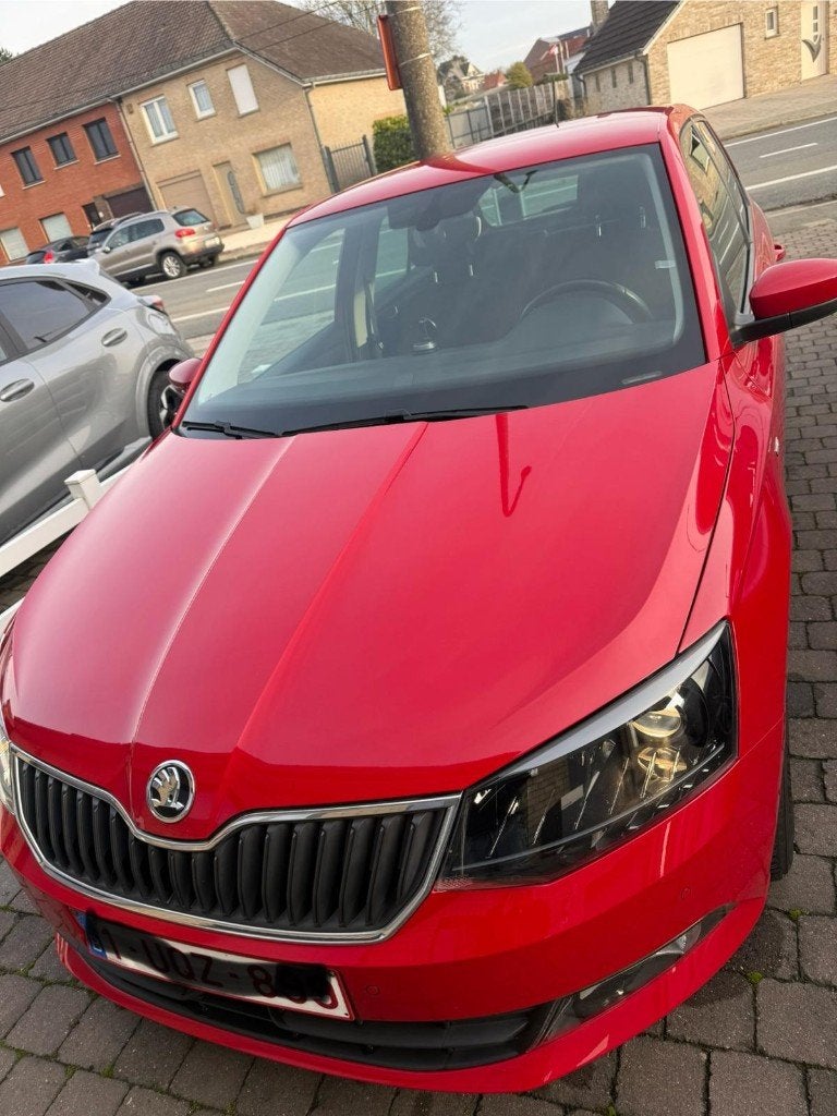 Skoda fabia, Rouge, Achat, Euro 6, Boîte manuelle