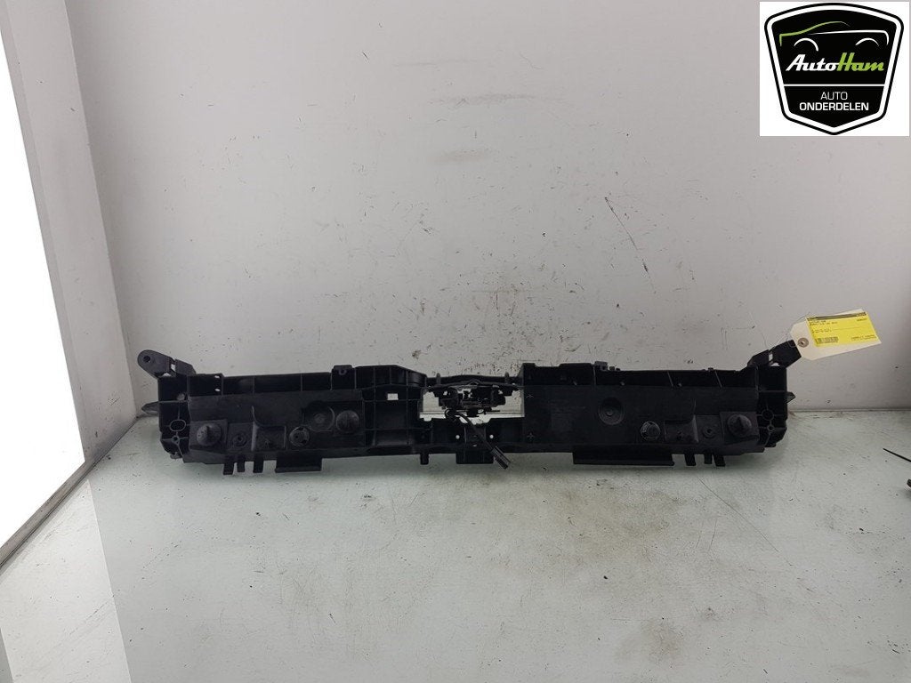 VOORFRONT SLOTPLAAT Renault Clio IV Estate / Grandtour (7R), Dhr. J. Ham, Gebruikt, Renault, Administratie@autoham.nl