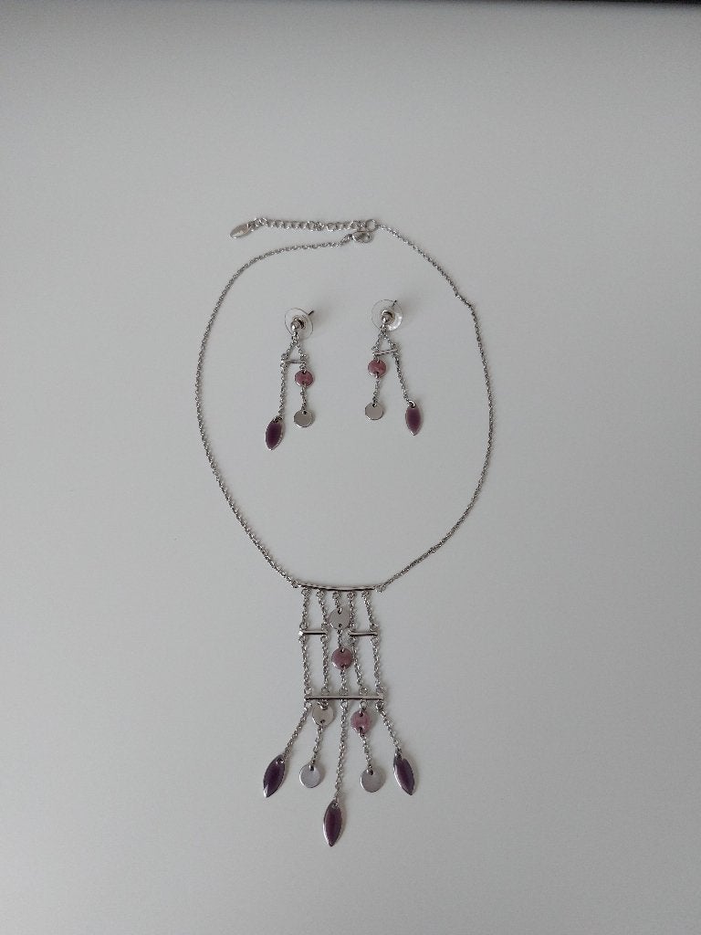 Ensemble collier et boucles d'oreille, Handtassen en Accessoires, Kettingen, Kunststof, Verstelbaar, Ophalen of Verzenden, Zo goed als nieuw