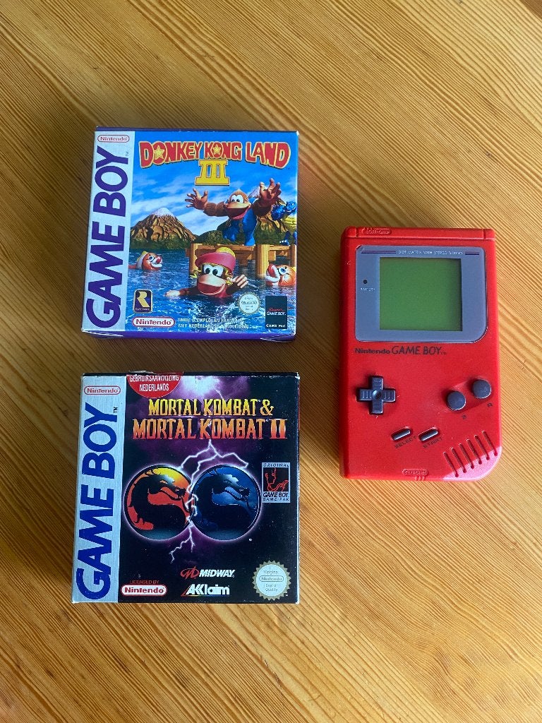 Zeldzame Game Boy Rood Classic (DMG-01) Set + 2 retro games, Games en Spelcomputers, Spelcomputers | Nintendo Game Boy, Ophalen of Verzenden