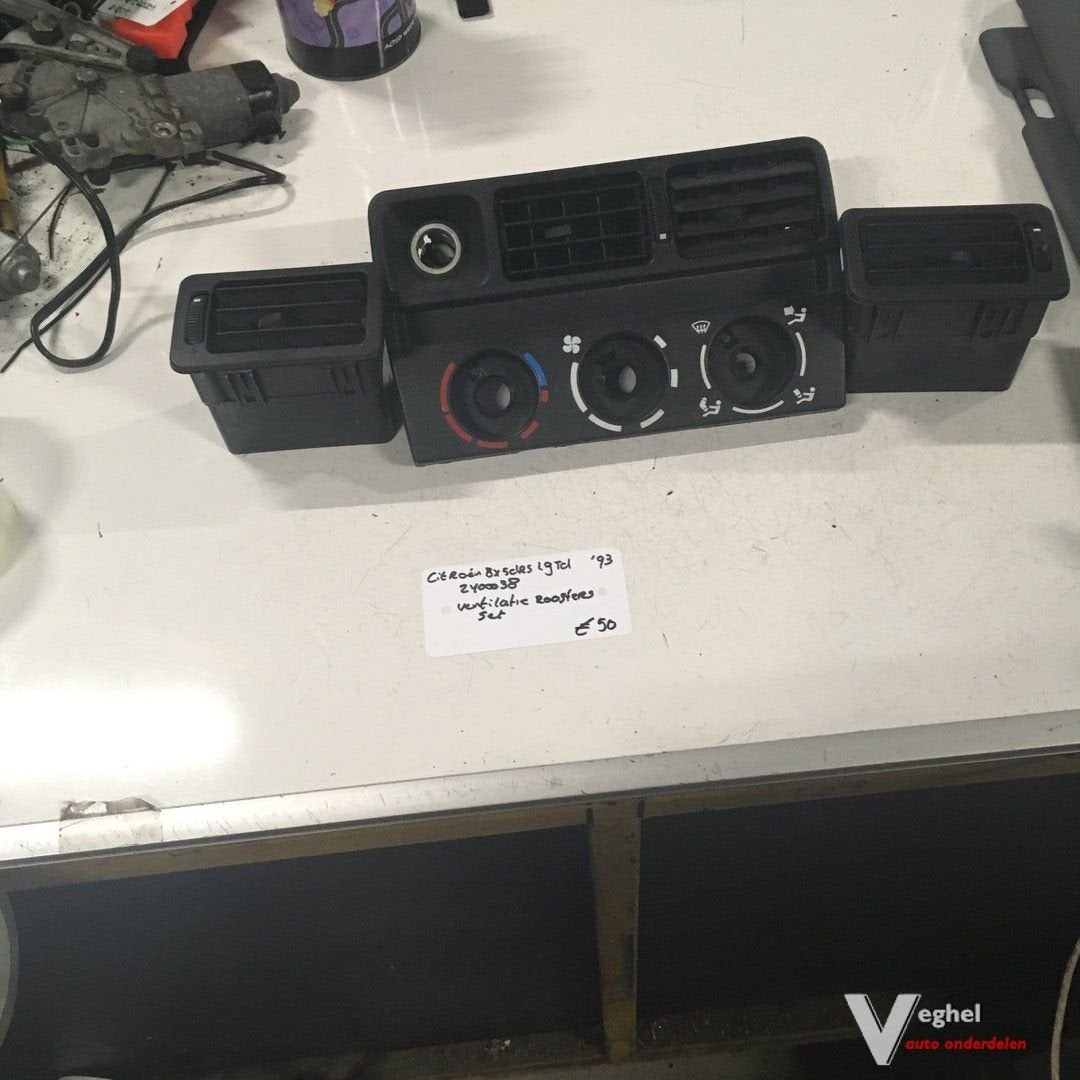 Citroen BX 1993 1.9 td Wagennr 2400038   Luchtrooster set, Gebruikt, -, -, Ophalen of Verzenden