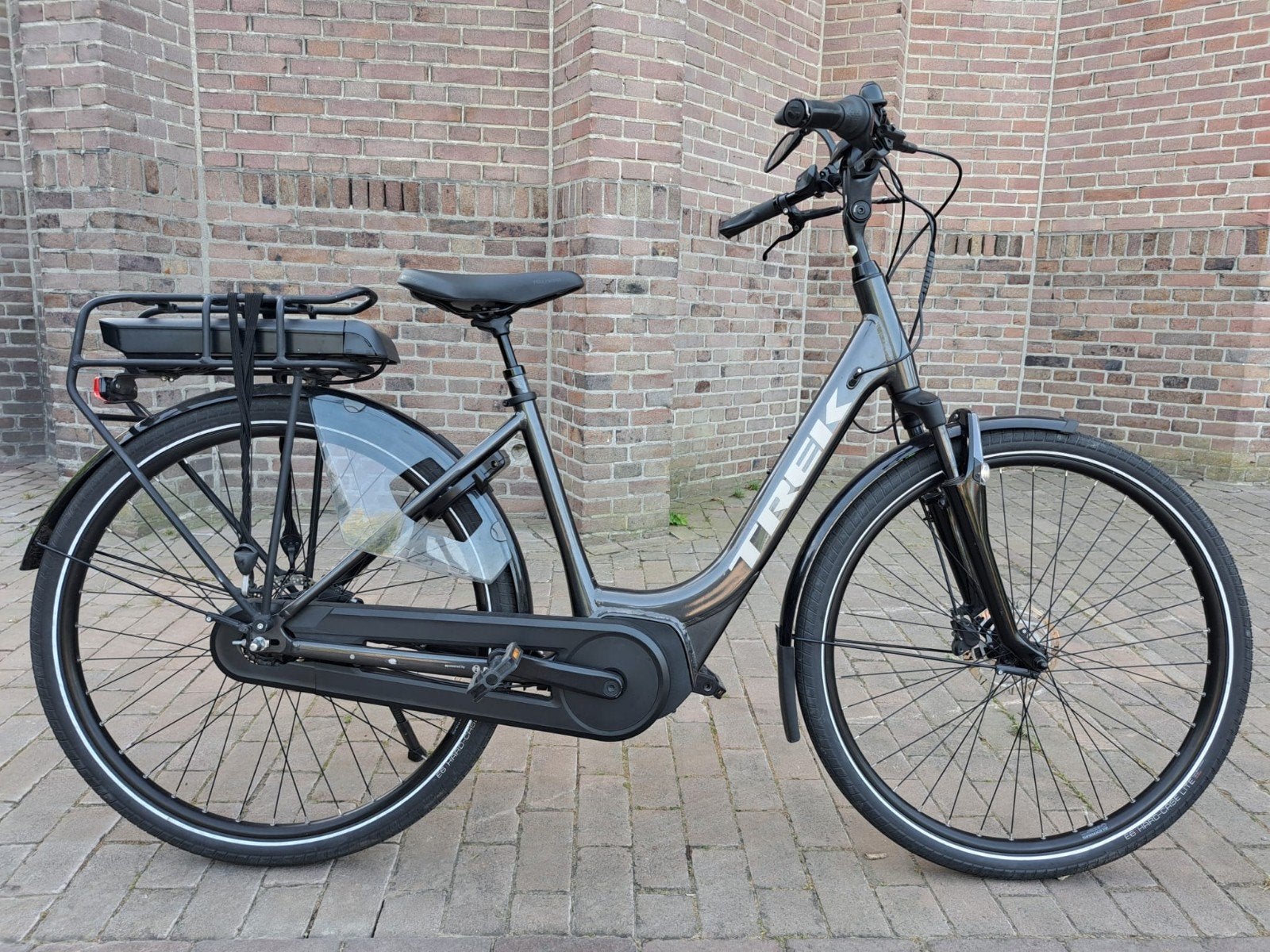 Trek district+ 4 elektrische fiets - 48 cm - Zeer nette staa, Fietsen en Brommers, Elektrische fietsen, Zo goed als nieuw, 47 tot 51 cm