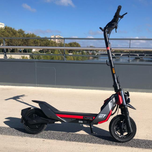 trotinette électrique SEGWAY ZT3 PRO, Fietsen en Brommers, Steps, Zo goed als nieuw, Ophalen of Verzenden