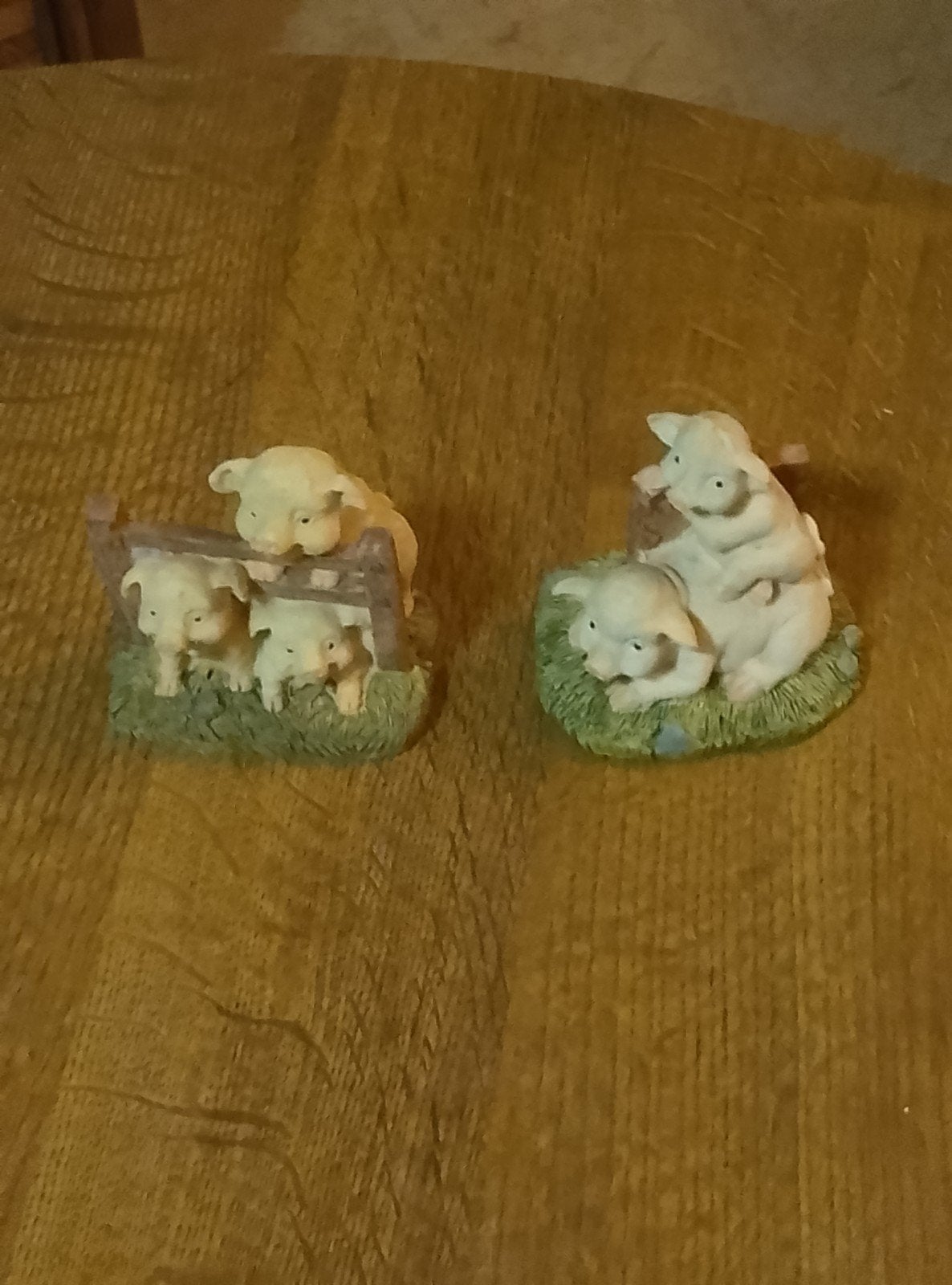 varkentjes, 2 beeldjes, Enlèvement