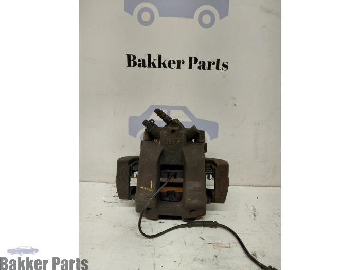 Remklauw (Tang) links-voor van een BMW 3-Serie, Gebruikt, -, -, 3 maanden garantie