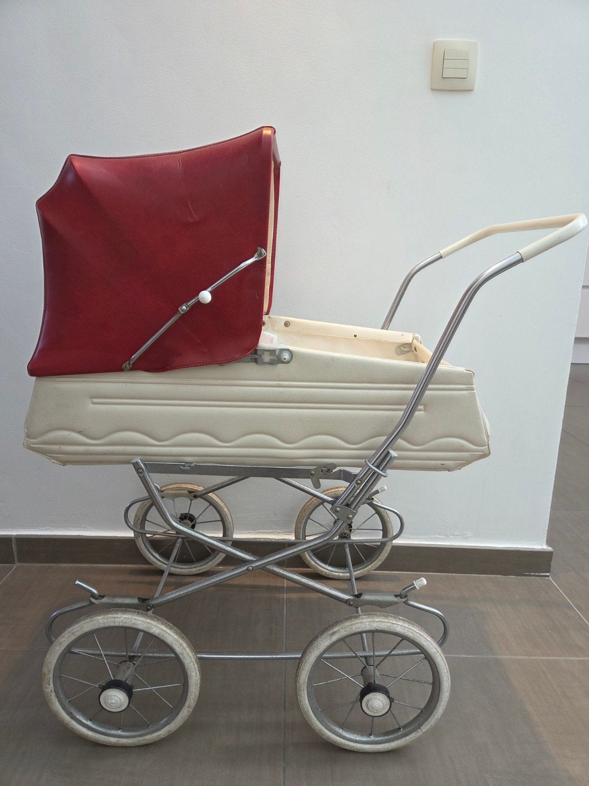 Vintage poppenwagen -  Retro, Kinderen en Baby's, Ophalen, Gebruikt, Overige typen