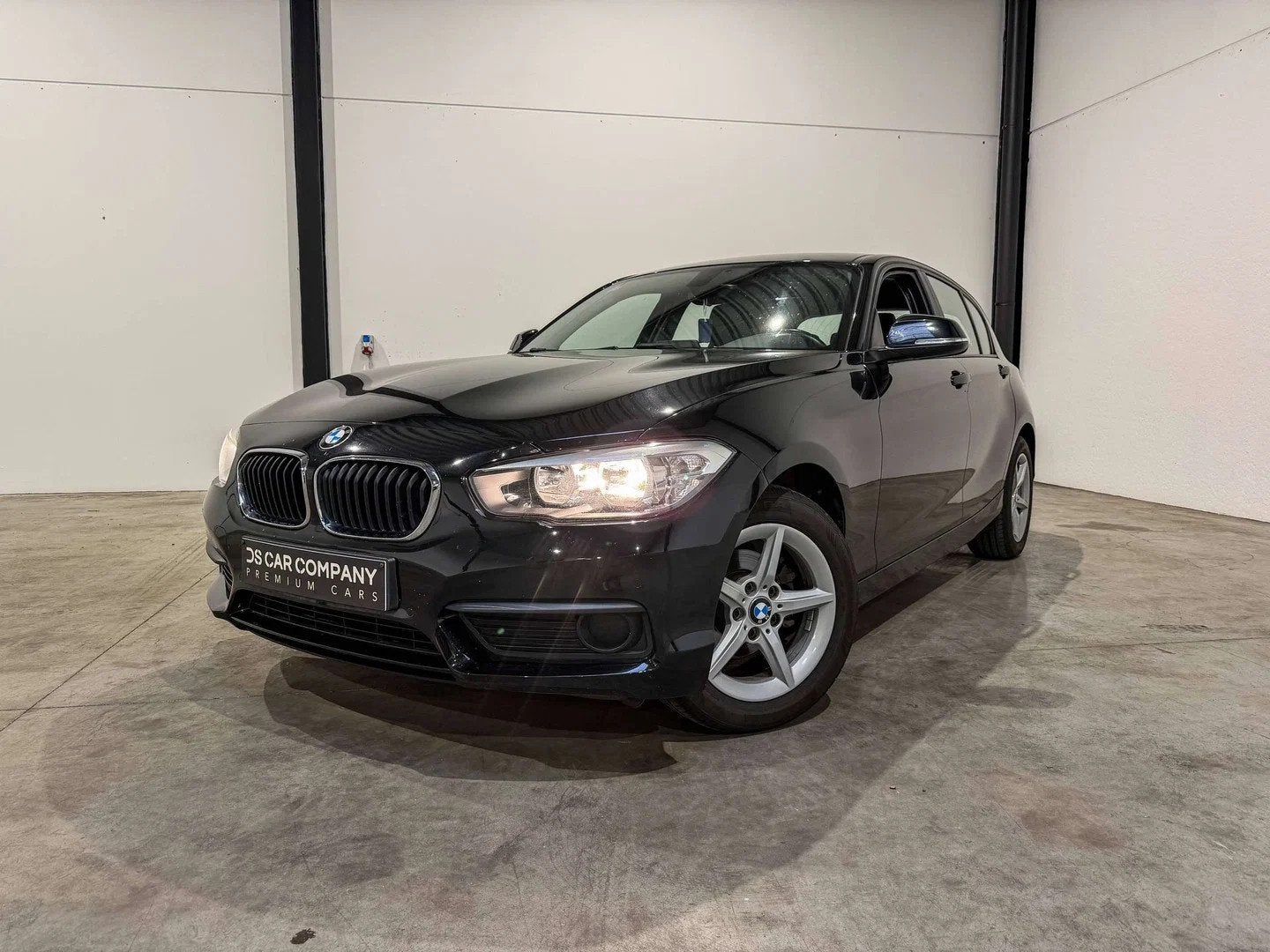 BMW 1 Serie 114 Navi - PDC (bj 2018), Auto's, 1 Reeks, Gebruikt, 1885 kg, 95 pk