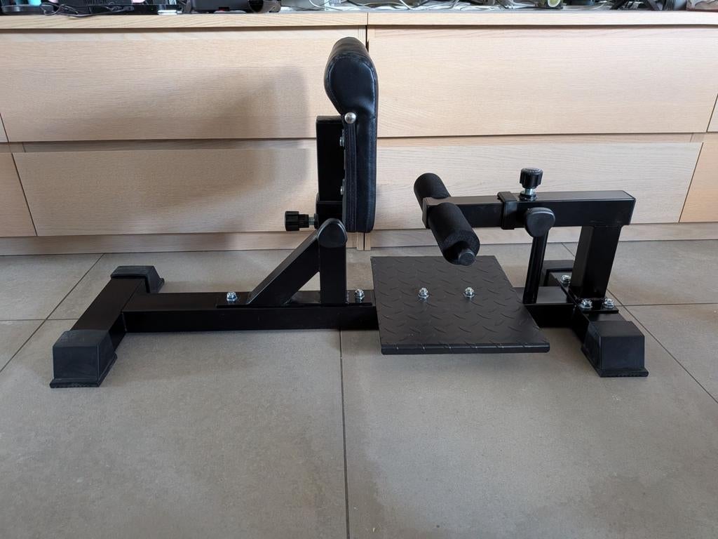 Sissy squat, Ophalen, Gebruikt, Krachtstation, Metaal