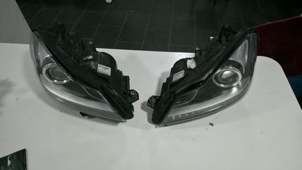 Mercedes w204 phares gauche/droit  bixenon
