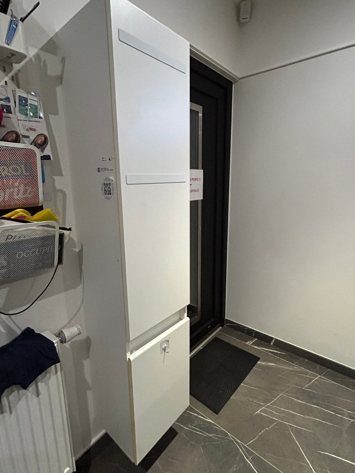Armoire avec étagères, Enlèvement, Utilisé