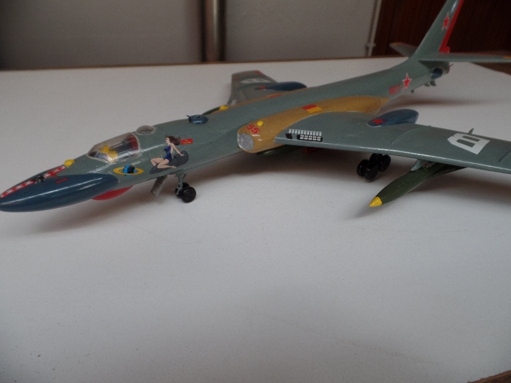 MAQUETTES D AVIONS HELICOPTERE GR. CHOIX échelle 1/48 monté, Enlèvement ou Envoi, Neuf, Avion, Revell