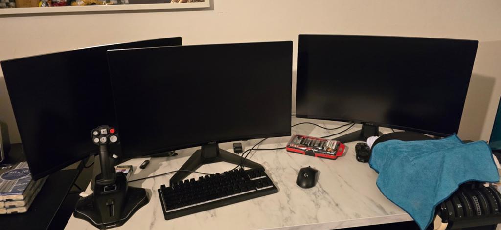 MSI MAG QHD CURVED GAMING MONITOR 180HZ 27 INCH 0.5MS, Computers en Software, Ophalen, Gaming