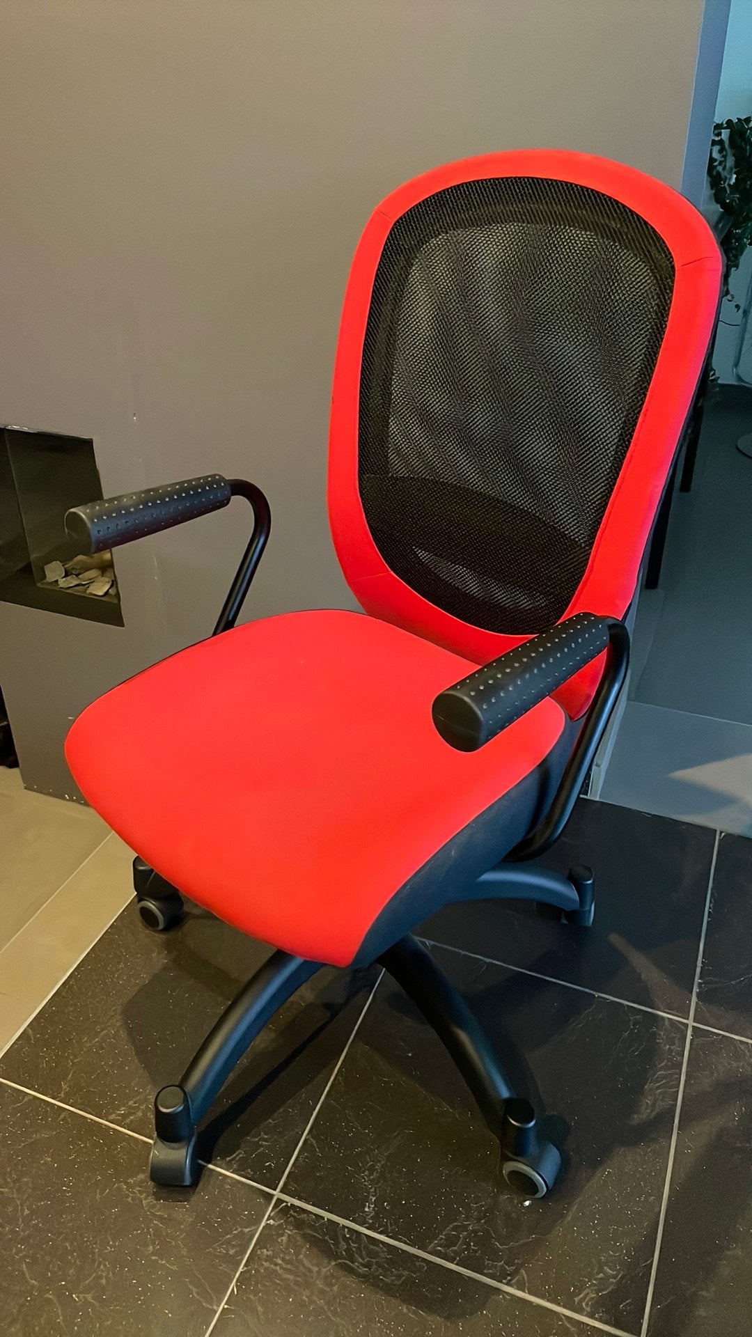 Bureaustoel, Huis en Inrichting, Ophalen, Zo goed als nieuw, Bureaustoel, Rood