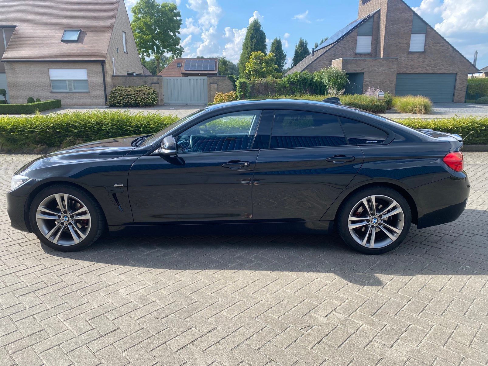 BMW 4 reeks Gran Coupé, Auto's, Automaat, 4 deurs, Zwart, Diesel