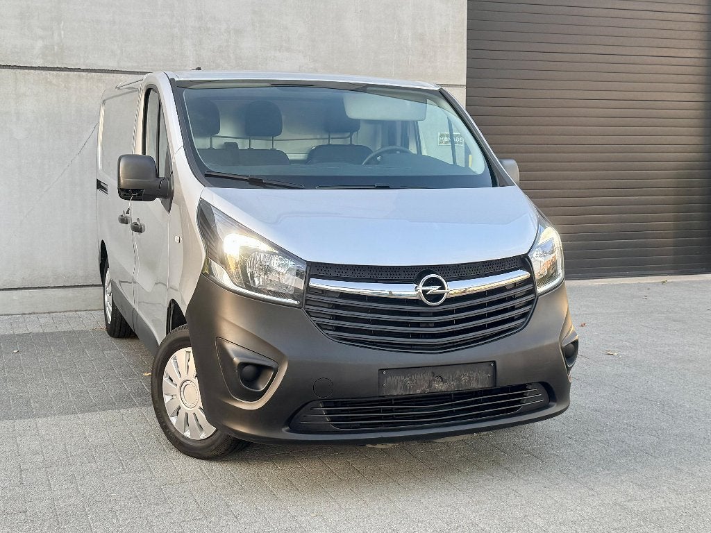opel vivaro 1.6cdti L1H1 2018 142Dkm euro6b 3plaats, Autos, Opel, Argent ou Gris, Achat, Vivaro, Euro 6