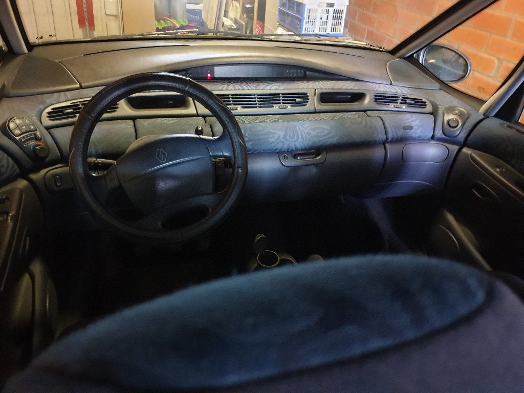 Renault Grand Espace 2.0 16V, Voorwielaandrijving, 4 cilinders, 1 kW, 7 zetels