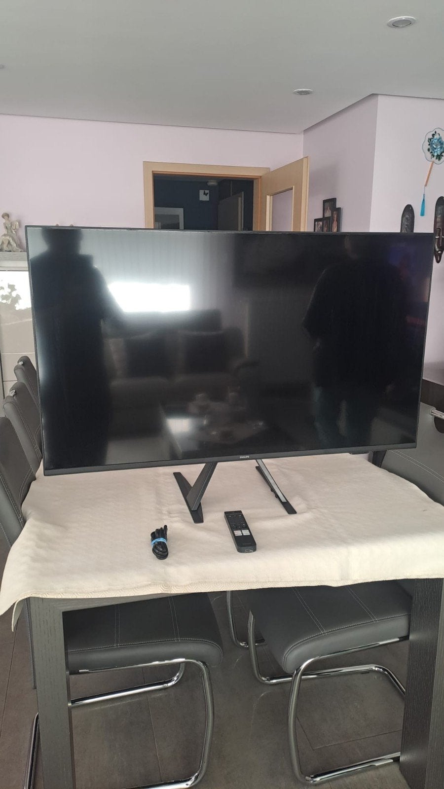 Télévision Philips 4K ambilight 43 pouces, TV, Hi-fi & Vidéo, Télévisions, LCD, Philips, Smart TV, Enlèvement