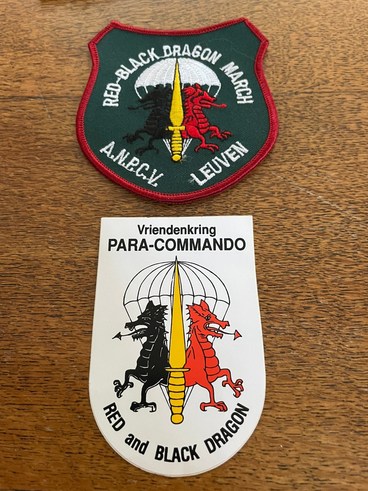 Marche du dragon rouge/noir ANPCV, Collections, Objets militaires | Général, Envoi, Armée de terre, Emblème ou Badge