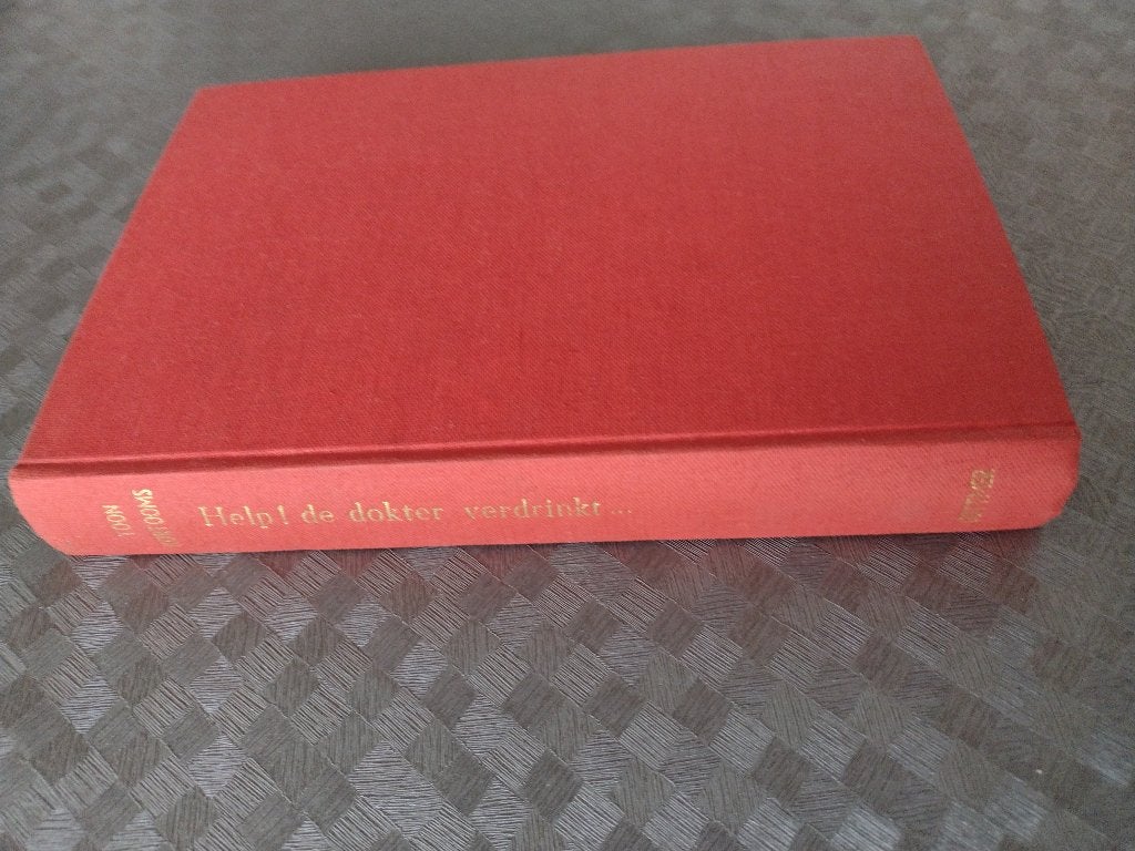 boek HELP DE DOKTER VERDRINKT - Toon Kortooms, Boeken, Ophalen, Gelezen, Toon Kortooms