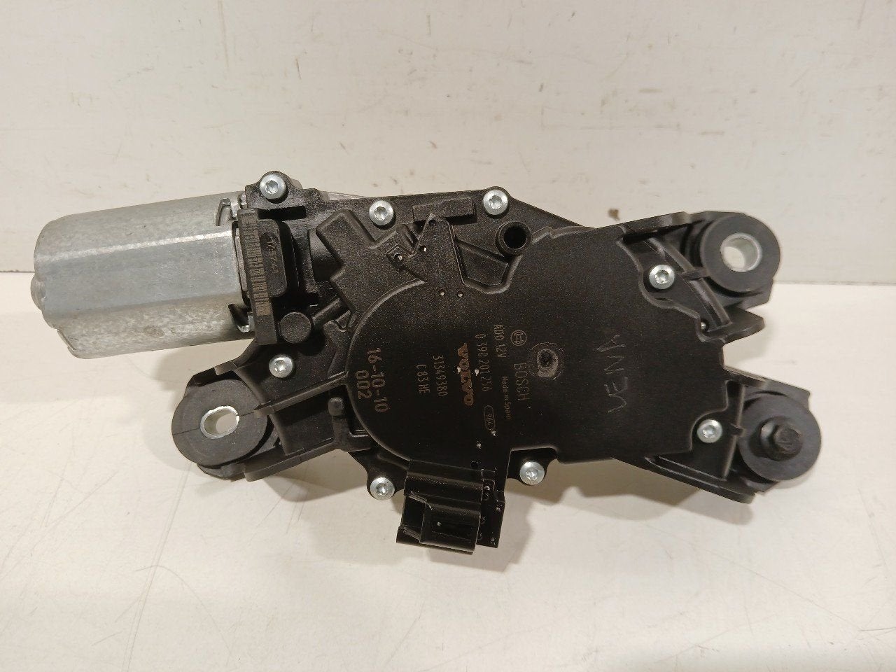Ruitenwissermotor achter Volvo XC90, Onderdelen@venauto.nl, Van der Ven Autorecycling B.V., Ettenseweg 76, 4706 PB Roosendaal, The Netherlands