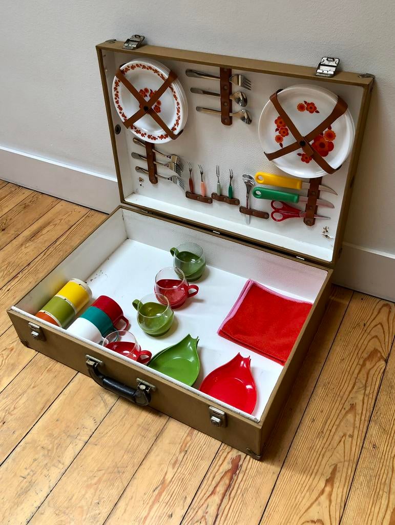 Vintage picknickkoffer (LEEG)zonder de inhoud, Antiek en Kunst, Ophalen