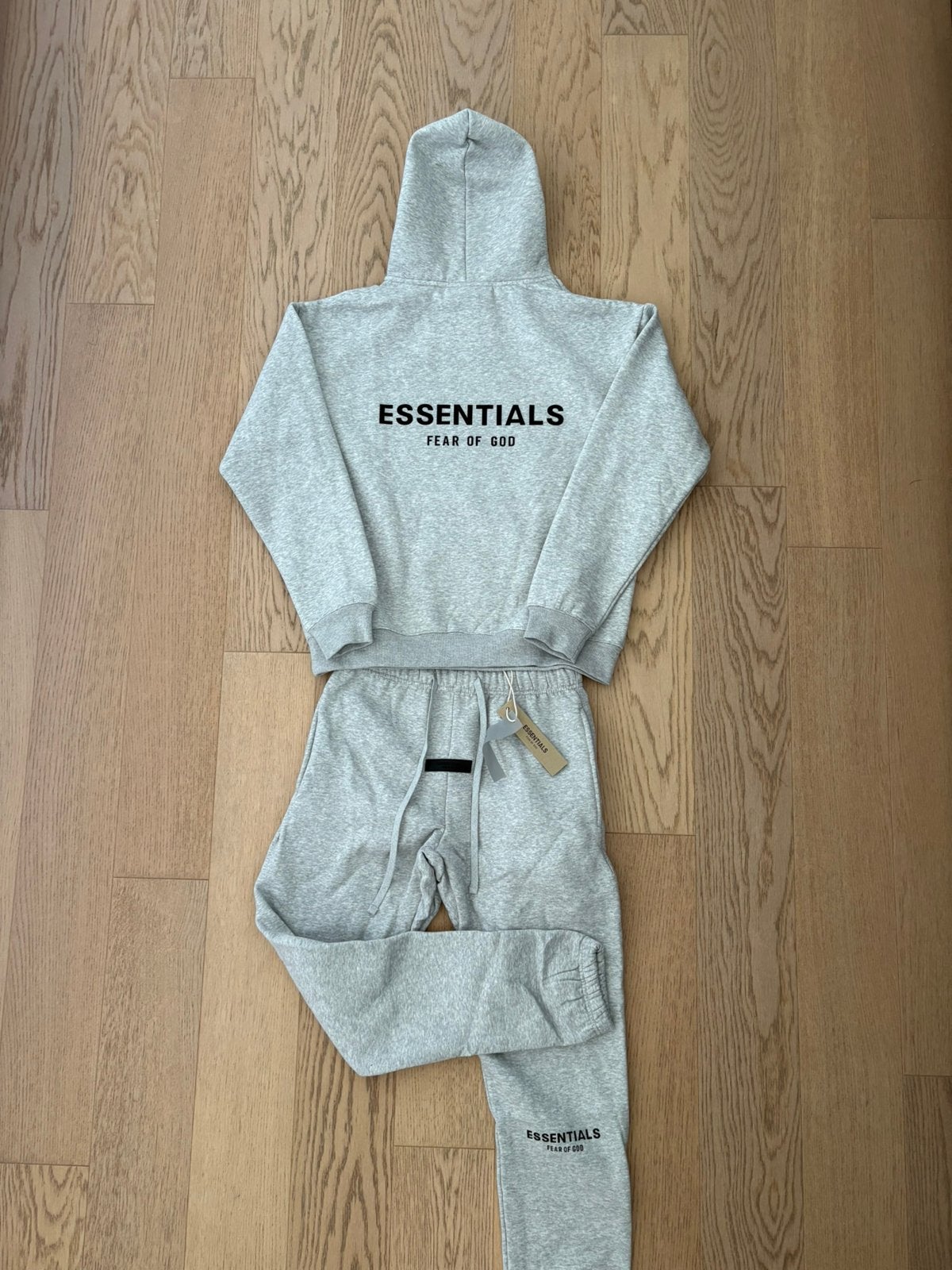 Survêtement Essentials, Vêtements | Hommes, Packs de vêtements pour hommes, Enlèvement ou Envoi, Neuf, Taille 48/50 (M)