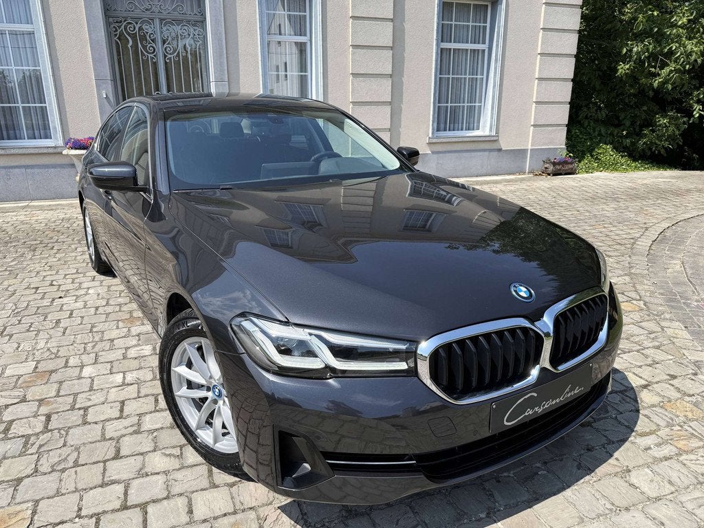 BMW 5 Serie 520 eA PHEV Verwarmd Leder, Getinte Ramen, Garan, Auto's, BMW, Automaat, 1998 cc, Gebruikt, Overige kleuren