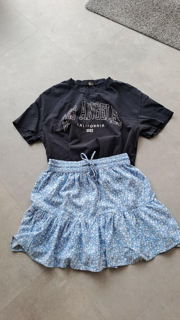Meisjesrokjes  2x met  t-shirt  "Pigalle" S  13-14-jaar !, Ophalen, Zo goed als nieuw, Pigalle, Jurk of Rok