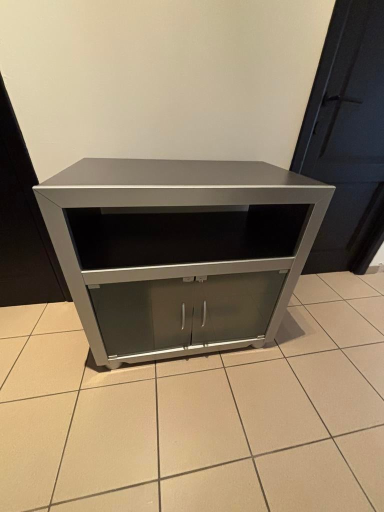 Tv meubel in goede staat, Huis en Inrichting, Kasten | Schoenenkasten, Ophalen, Zo goed als nieuw