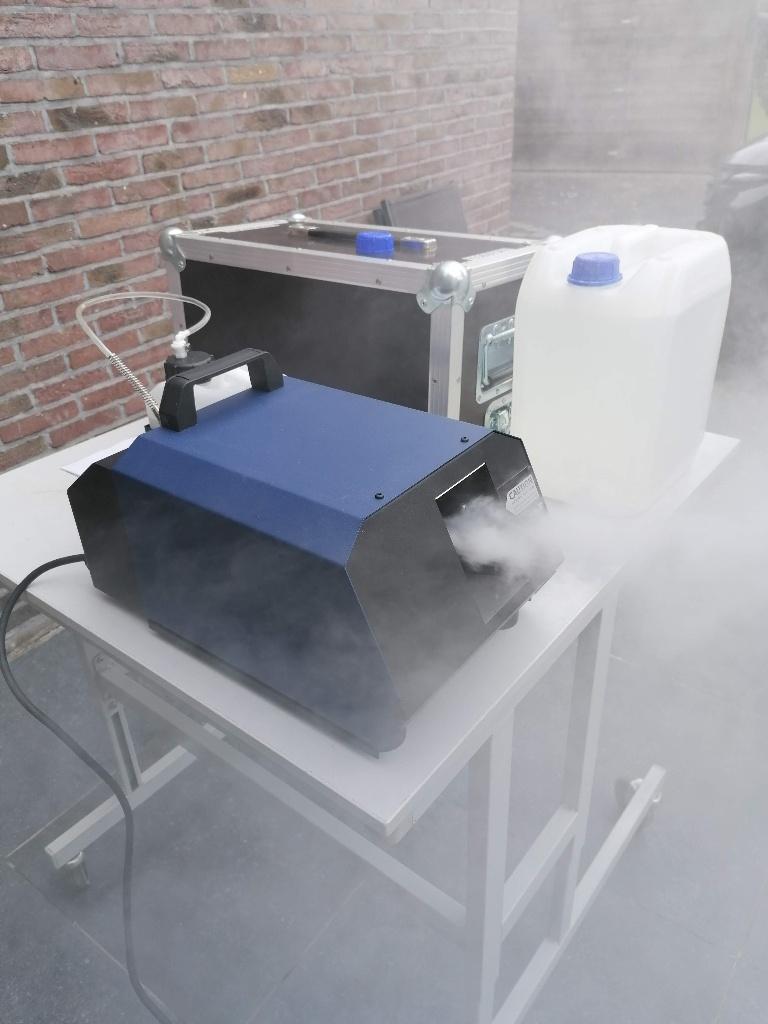 Rookmachine Unique 2.1, Muziek en Instrumenten, Licht en Laser, Ophalen, Zo goed als nieuw, Rookmachine