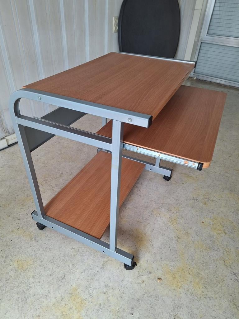 Pc tafel, Huis en Inrichting, Ophalen