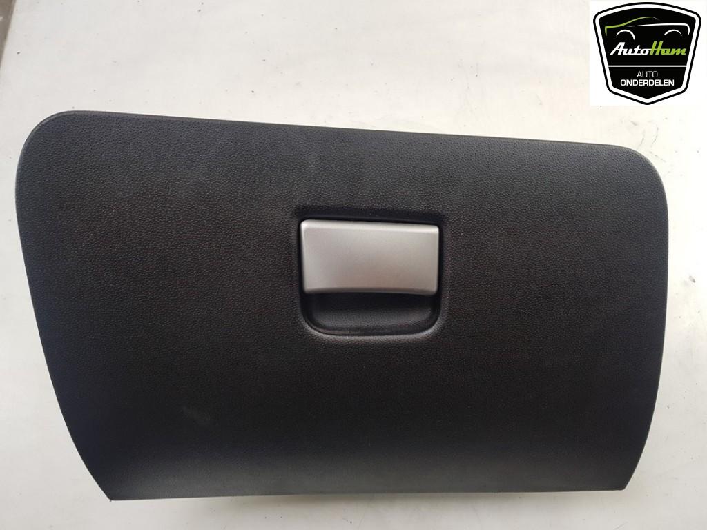 COMPARTIMENT A GANTS Alfa Romeo MiTo (955) (01-2008/12-2018), Utilisé, Alfa Romeo