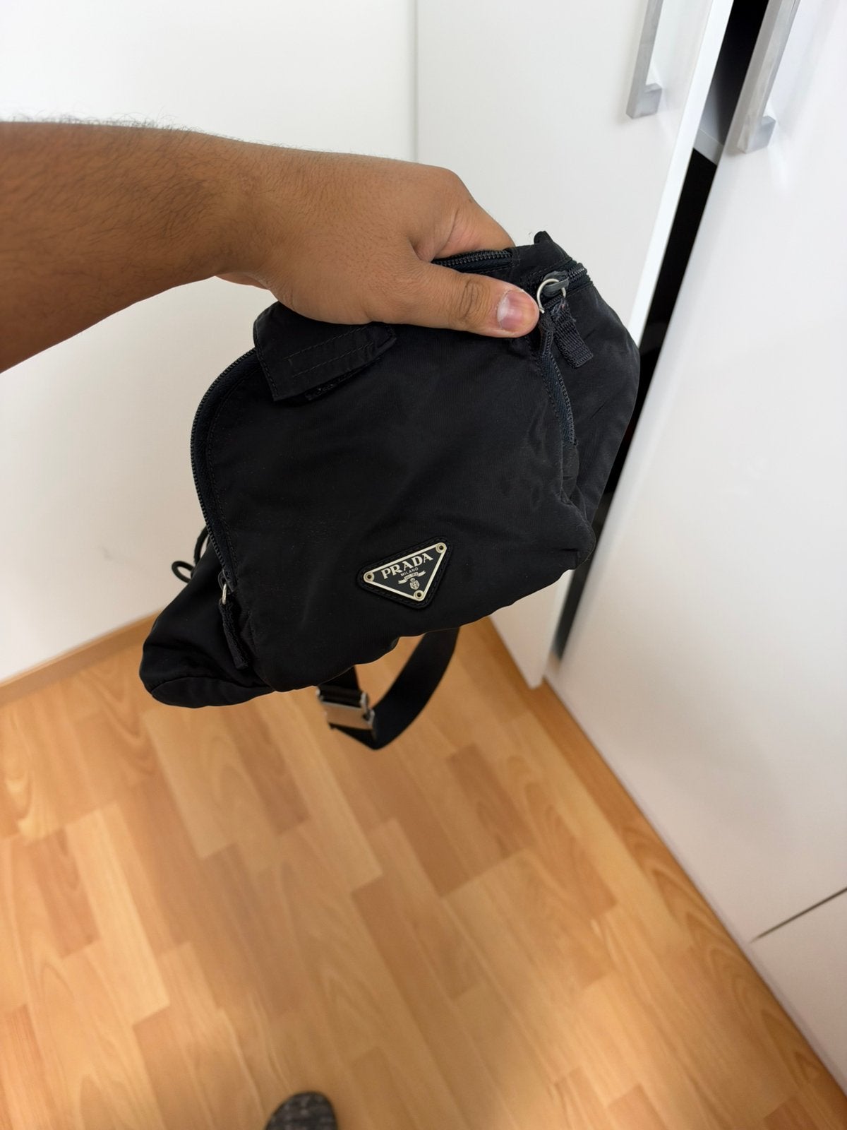 Sacoche prada homme vrai, Bijoux, Sacs & Beauté, Enlèvement ou Envoi, Comme neuf