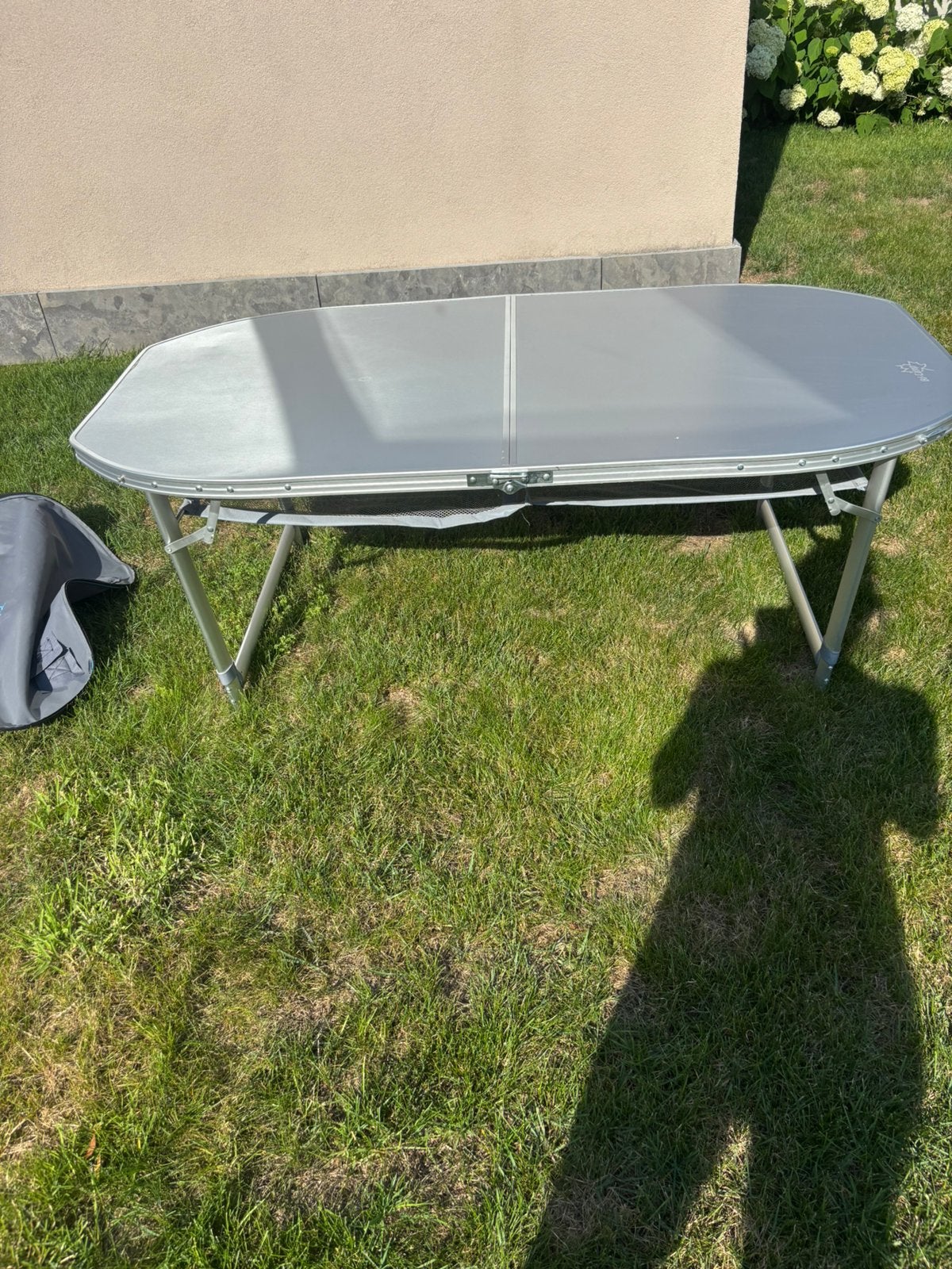 Camping tafel, Caravans en Kamperen, Ophalen, Zo goed als nieuw