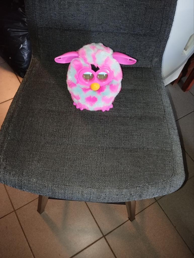 Furby, Enfants & Bébés, Enlèvement