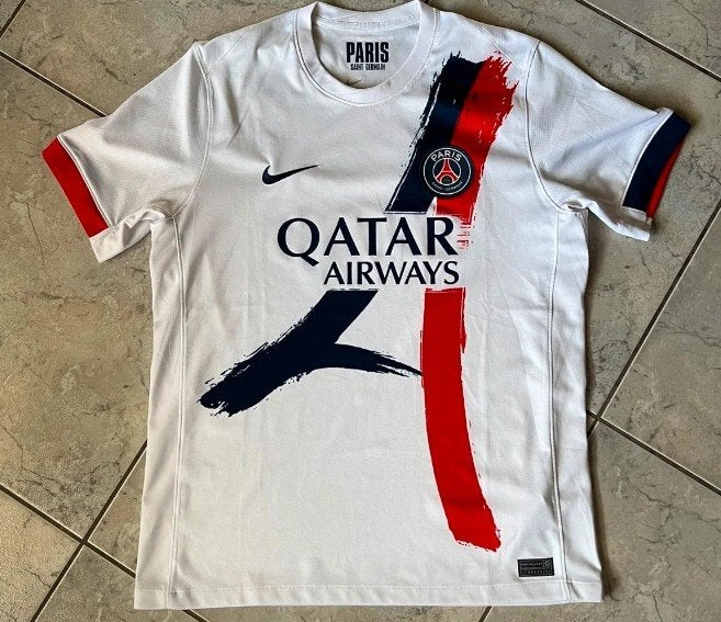 PSG voetbal tenue - Maat L, Maat L, Verzenden, Zo goed als nieuw, Shirt