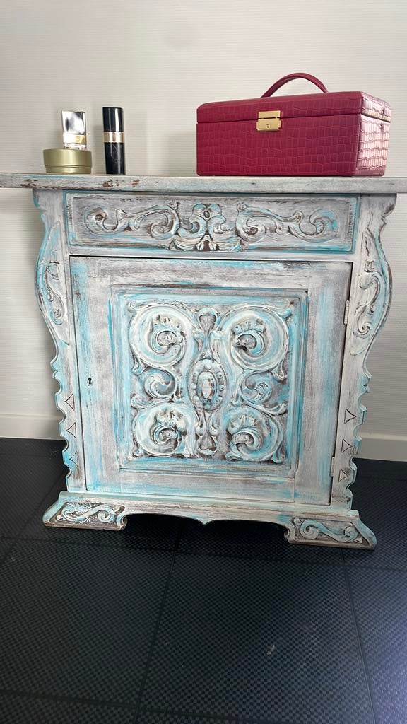 Brocante kastje apart, Huis en Inrichting, Ophalen, Zo goed als nieuw