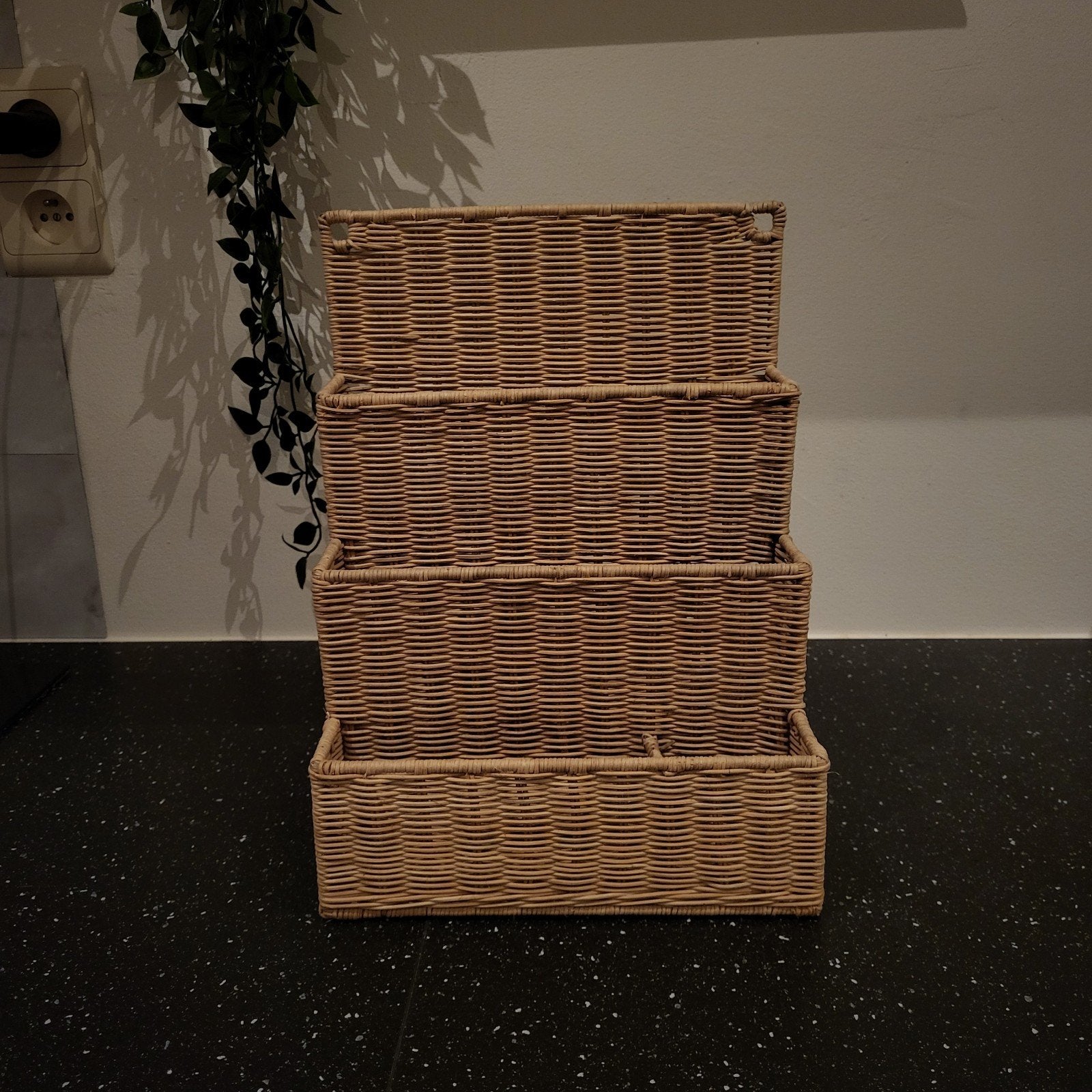 Rotan brievenhouder, Meerdere vakken, Ophalen of Verzenden, Zo goed als nieuw, Postvak