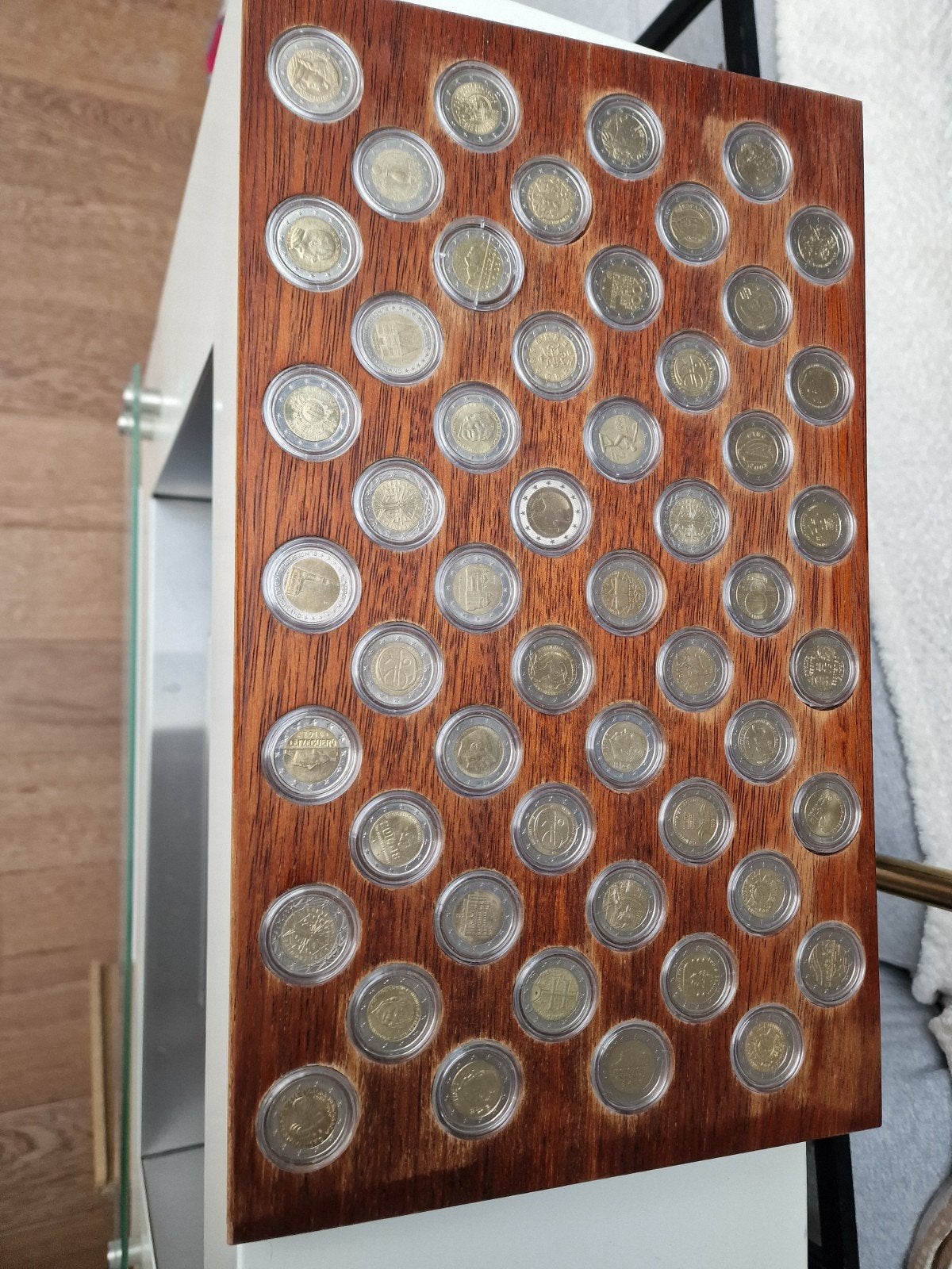 2 euromunten, Enlèvement, Monnaie