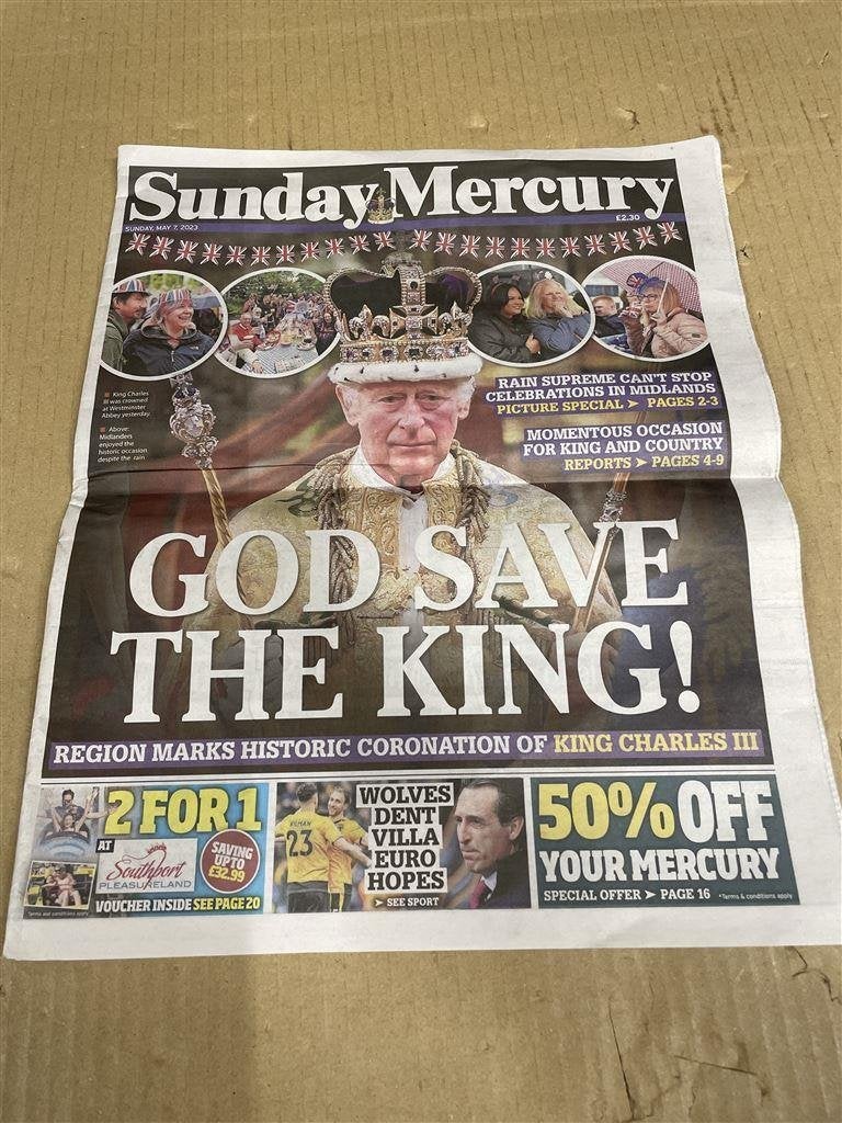 krant King Charles III inhuldiging editie Sunday Mercury New, Ophalen of Verzenden, Zo goed als nieuw, Krant
