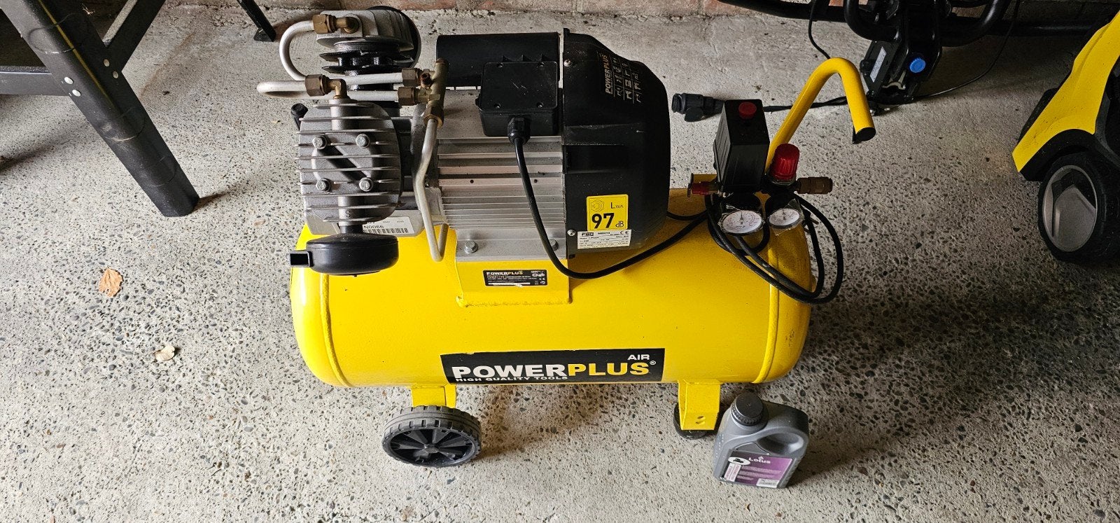 Powerplus compressor zo goed als nieuw, Enlèvement