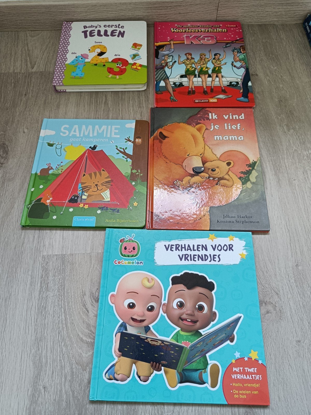 Voorleesboeken, Ophalen