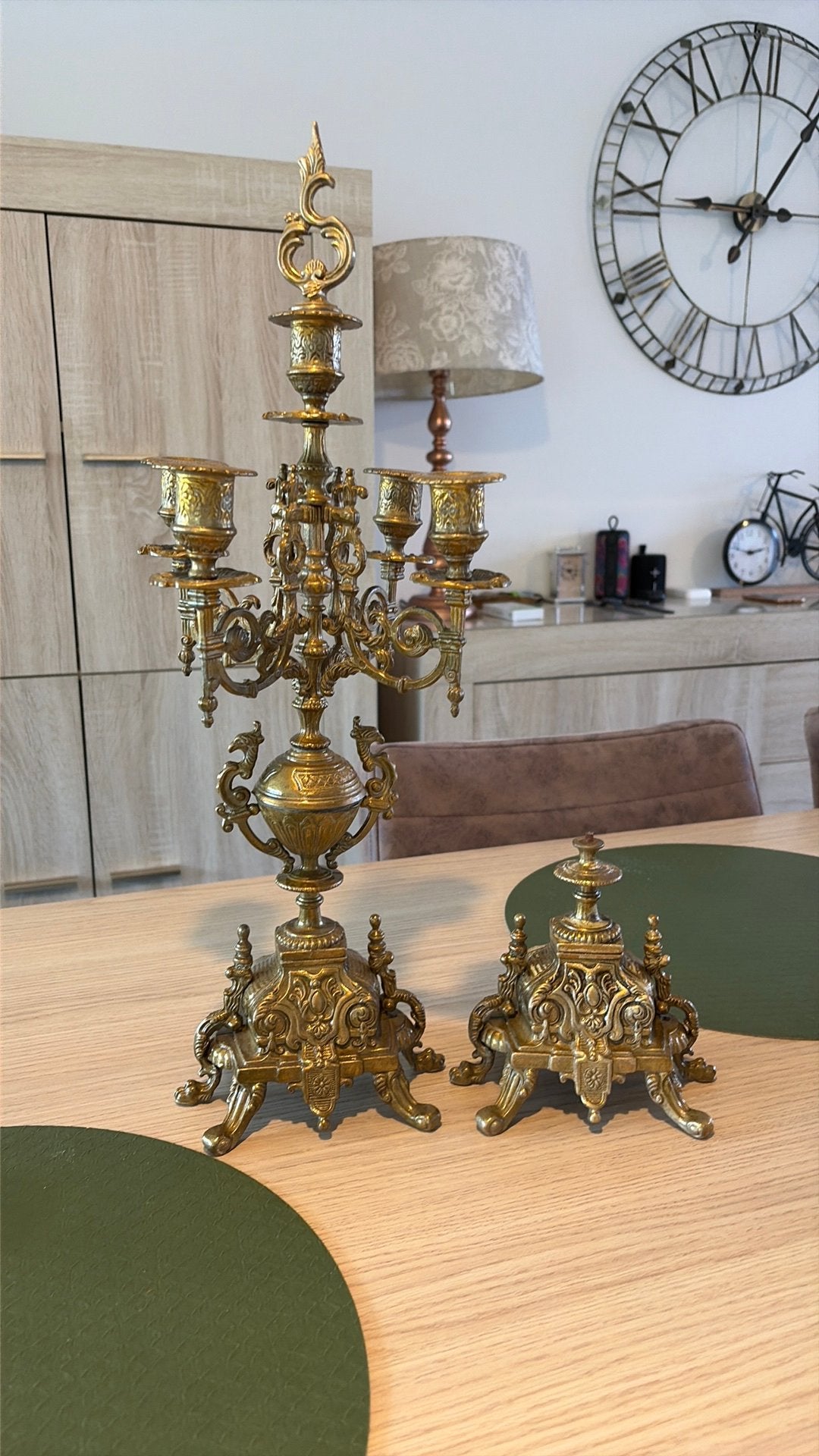 Ancien candélabre en bronze/laiton – style baroque, Enlèvement
