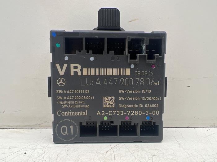 Module verrouillage central des portes d'un Mercedes Vito, 3 mois de garantie, Utilisé, -, -