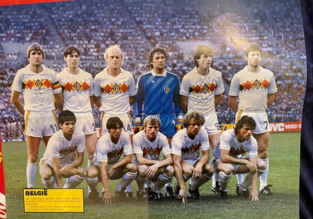 Poster rode duivels 84 met handtekeningen, Ophalen of Verzenden, Zo goed als nieuw, Poster, Plaatje of Sticker
