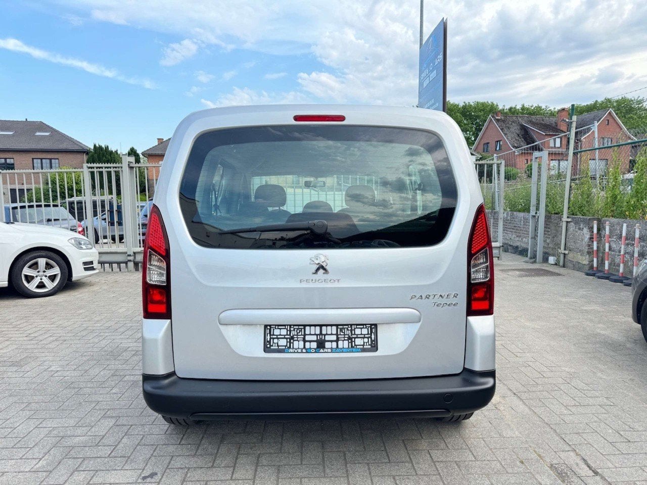 Peugeot Partner Tepee 1.6i Active - Airco * 1 JAAR GARANTIE, Auto's, Voorwielaandrijving, Euro 5, Stof, Gebruikt
