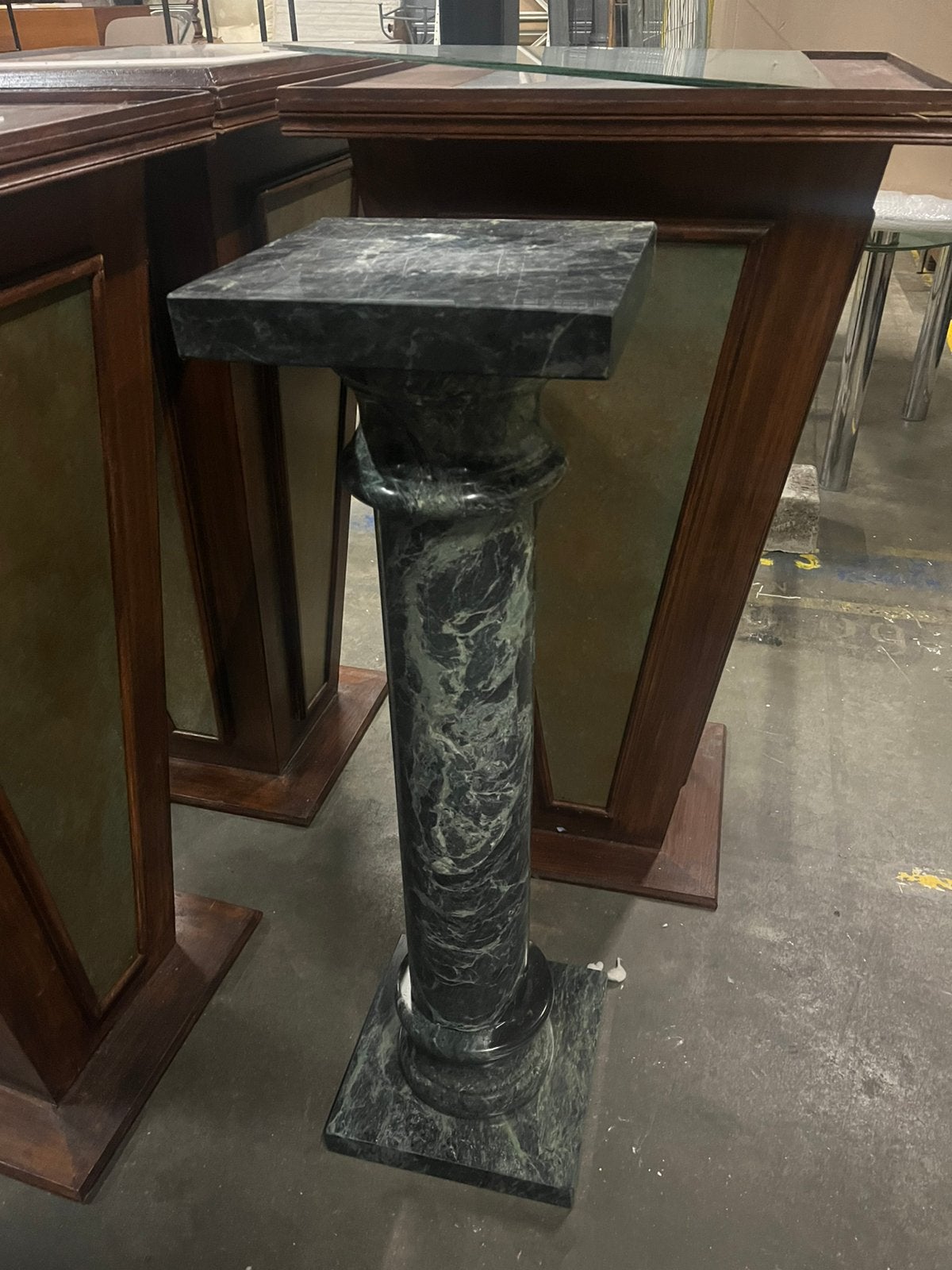 Colonne en marbre, Enlèvement, Comme neuf