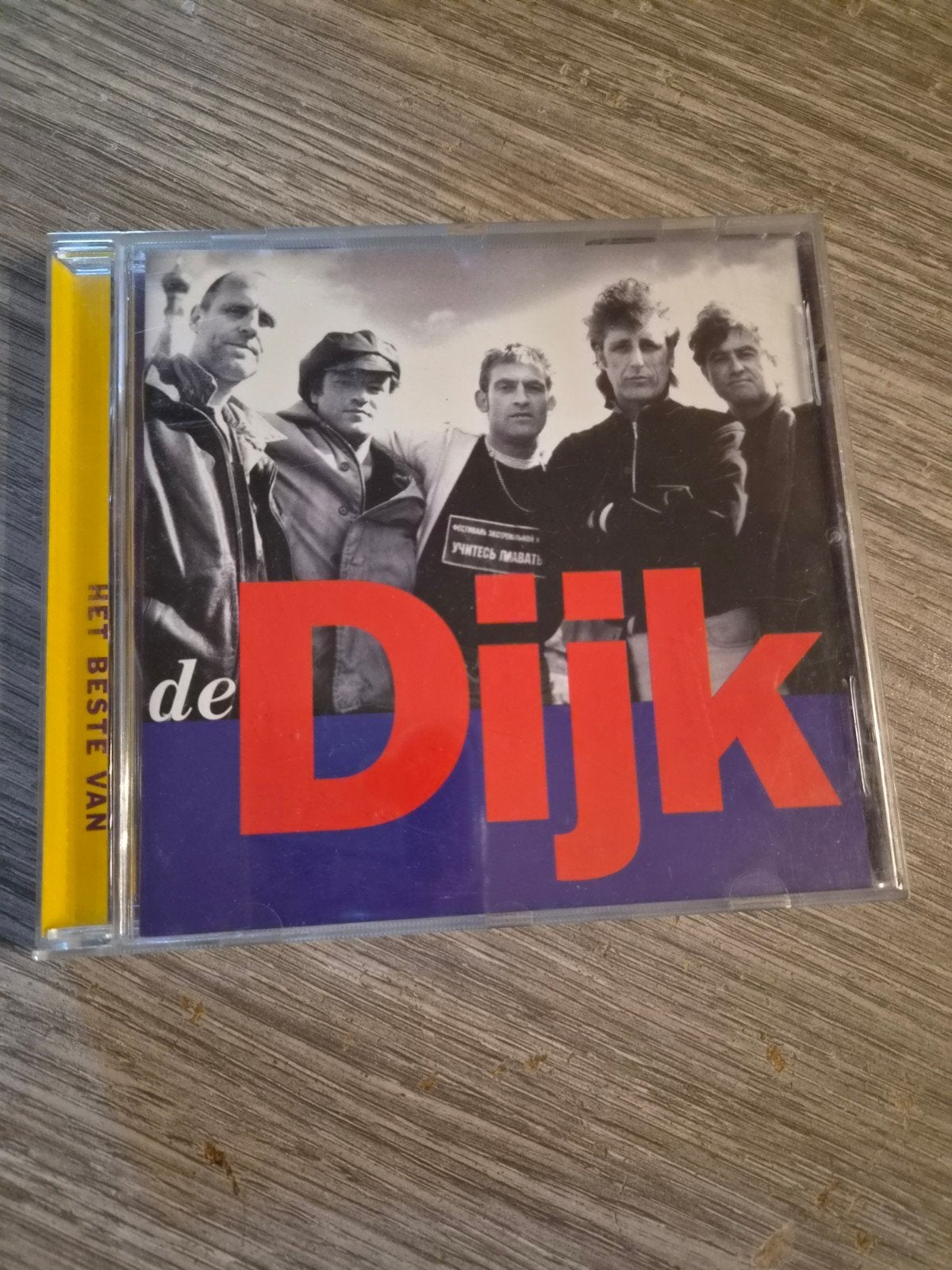 De dijk, Enlèvement ou Envoi