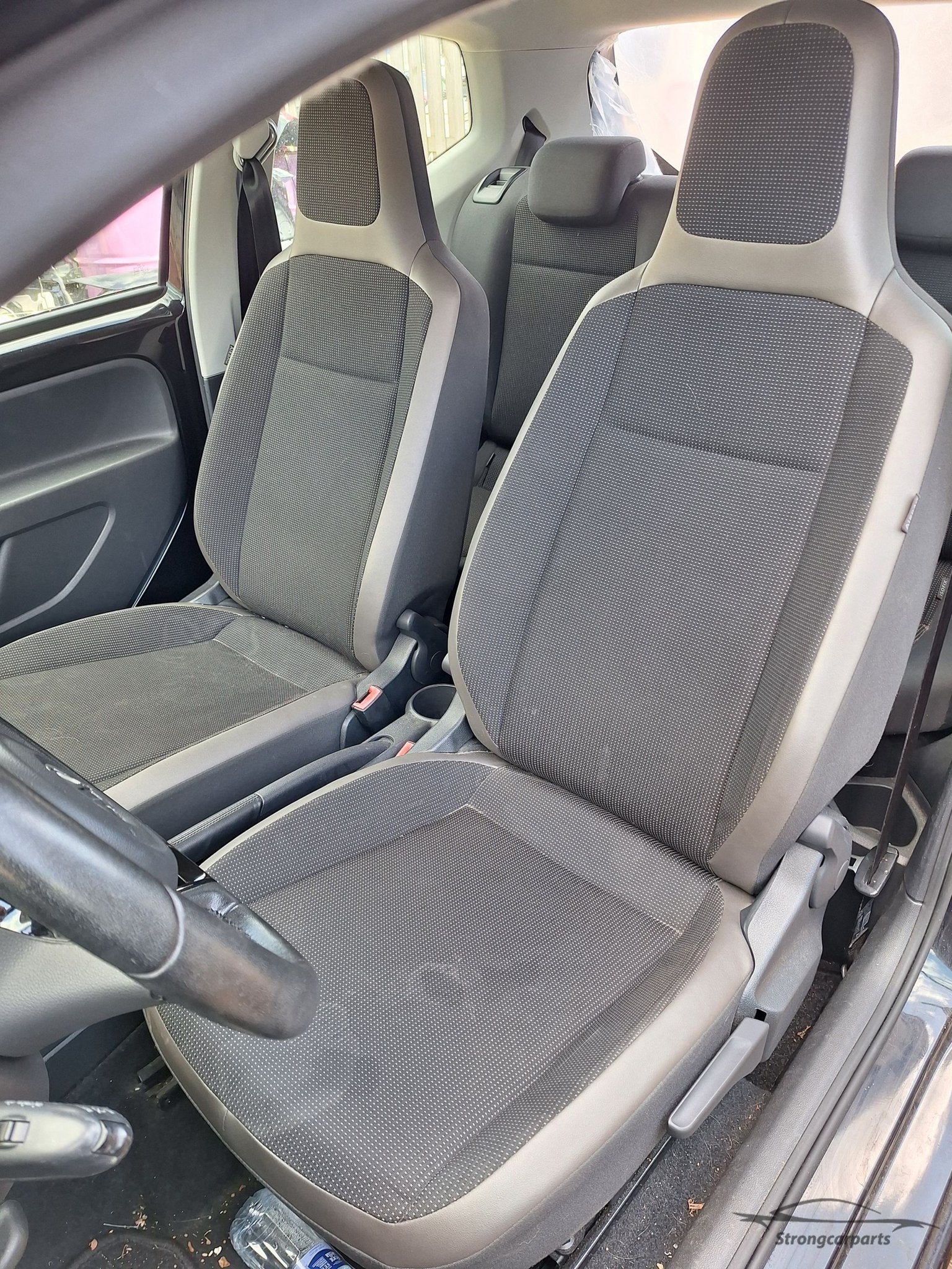 Interieur VW Up 3 deurs voorstoel L&R achterbank., -, Volkswagen, -, Enlèvement